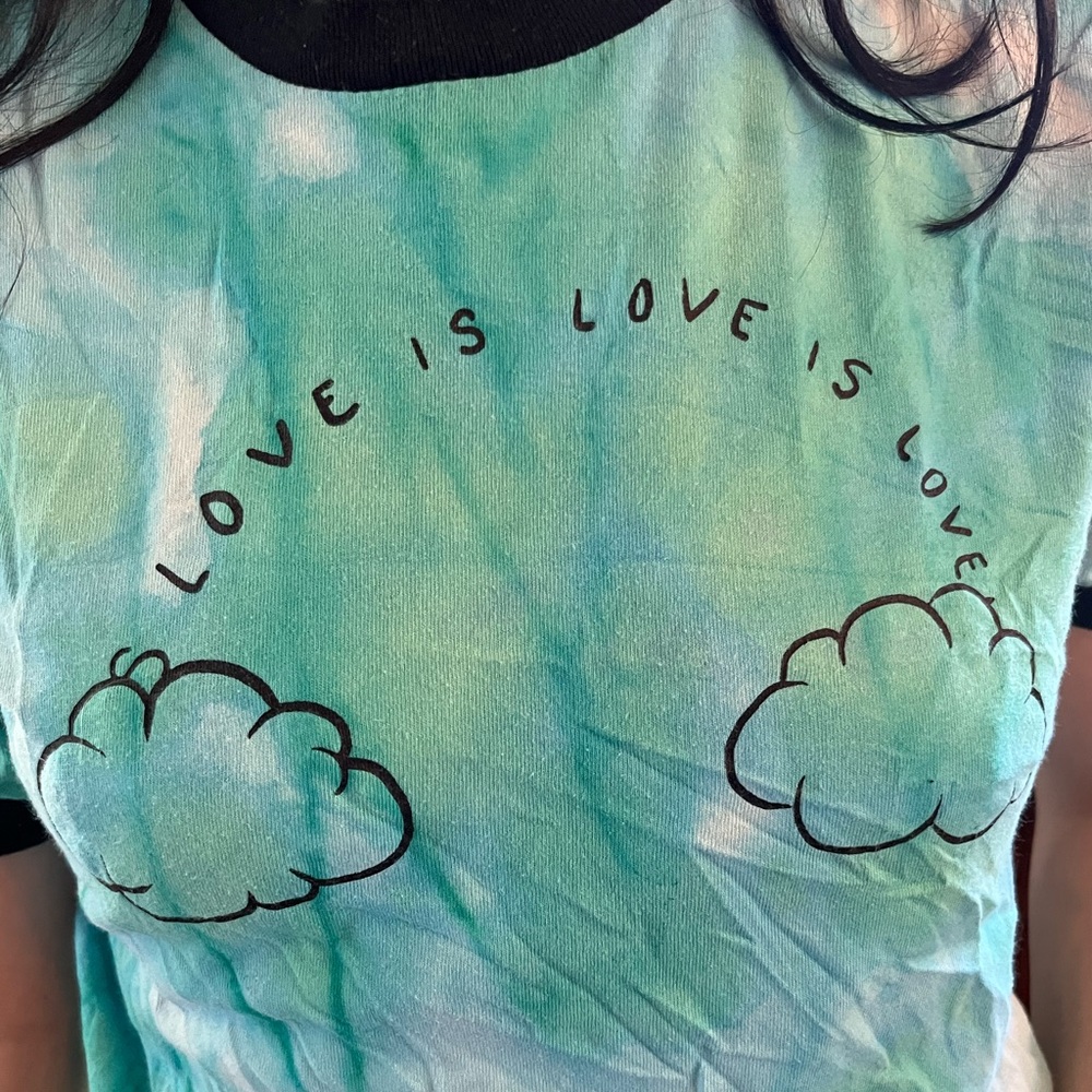 Love Is Love Tie Dyed T-shirt size M